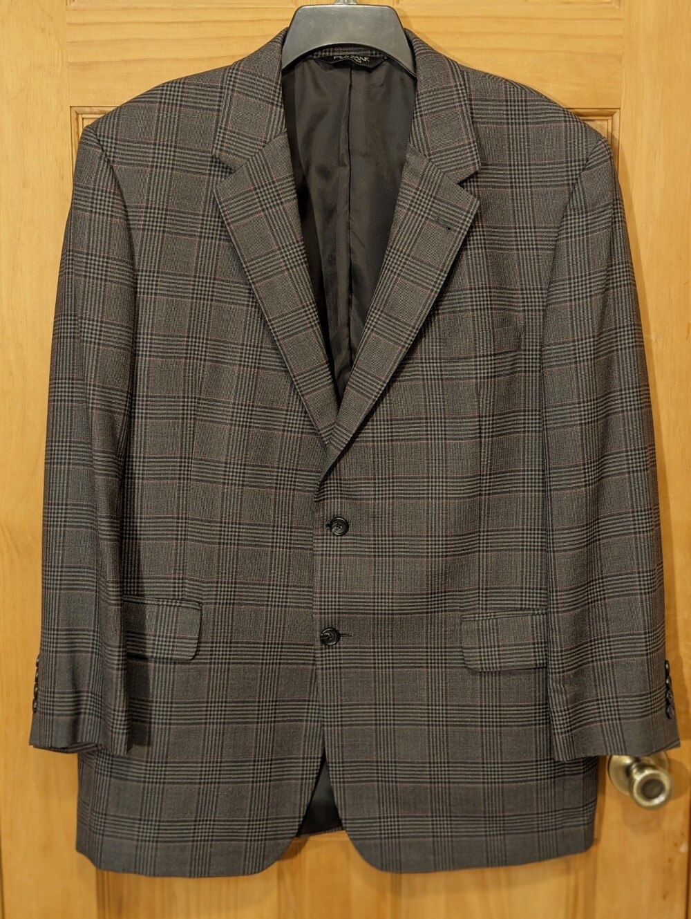Jos A Bank Signature Blazer Jacket Silk Wool Gray Black Plaid Sport Coat 44R